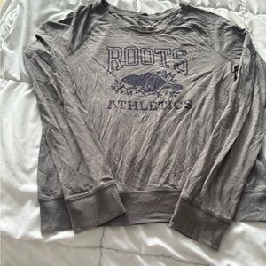 Roots size medium long sleeve